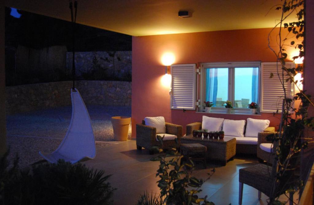 Astrolabe Hotel Khrónia エクステリア 写真
