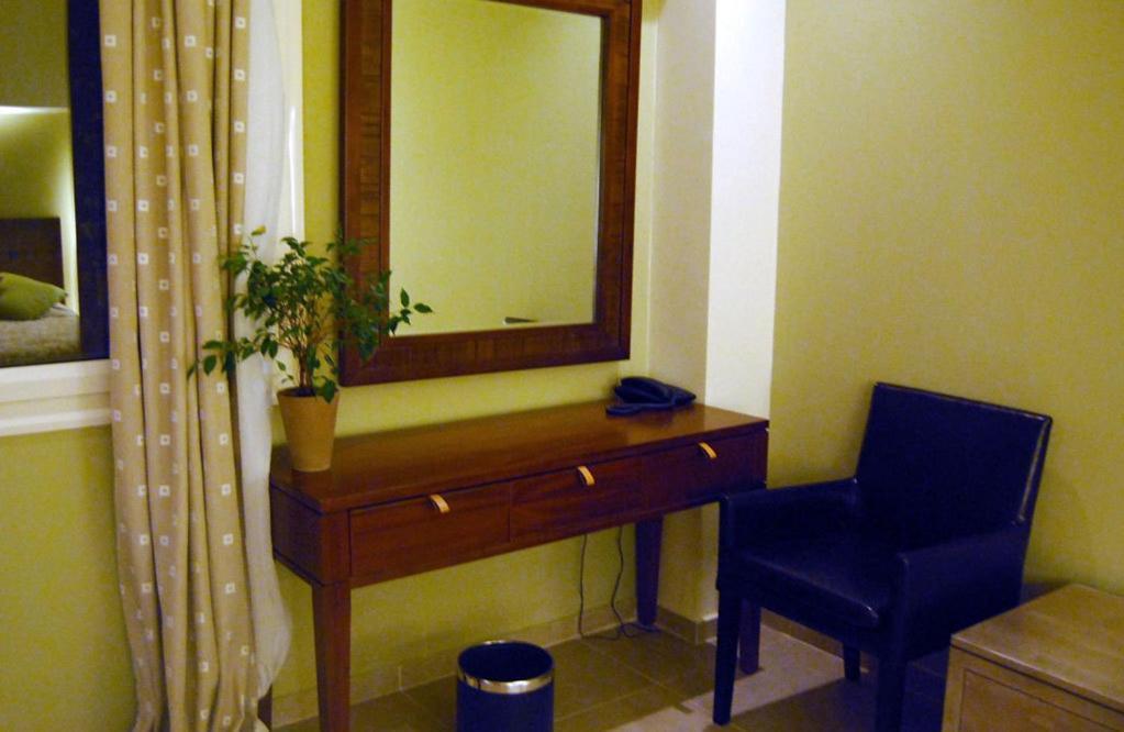 Astrolabe Hotel Khrónia エクステリア 写真